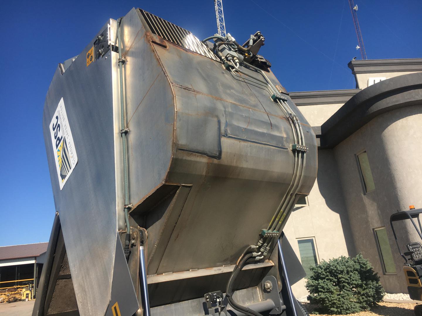 ./imagenes/INVOICE/2019/16872/BARREDORA TENNANT GREEN MACHINE (39).JPG